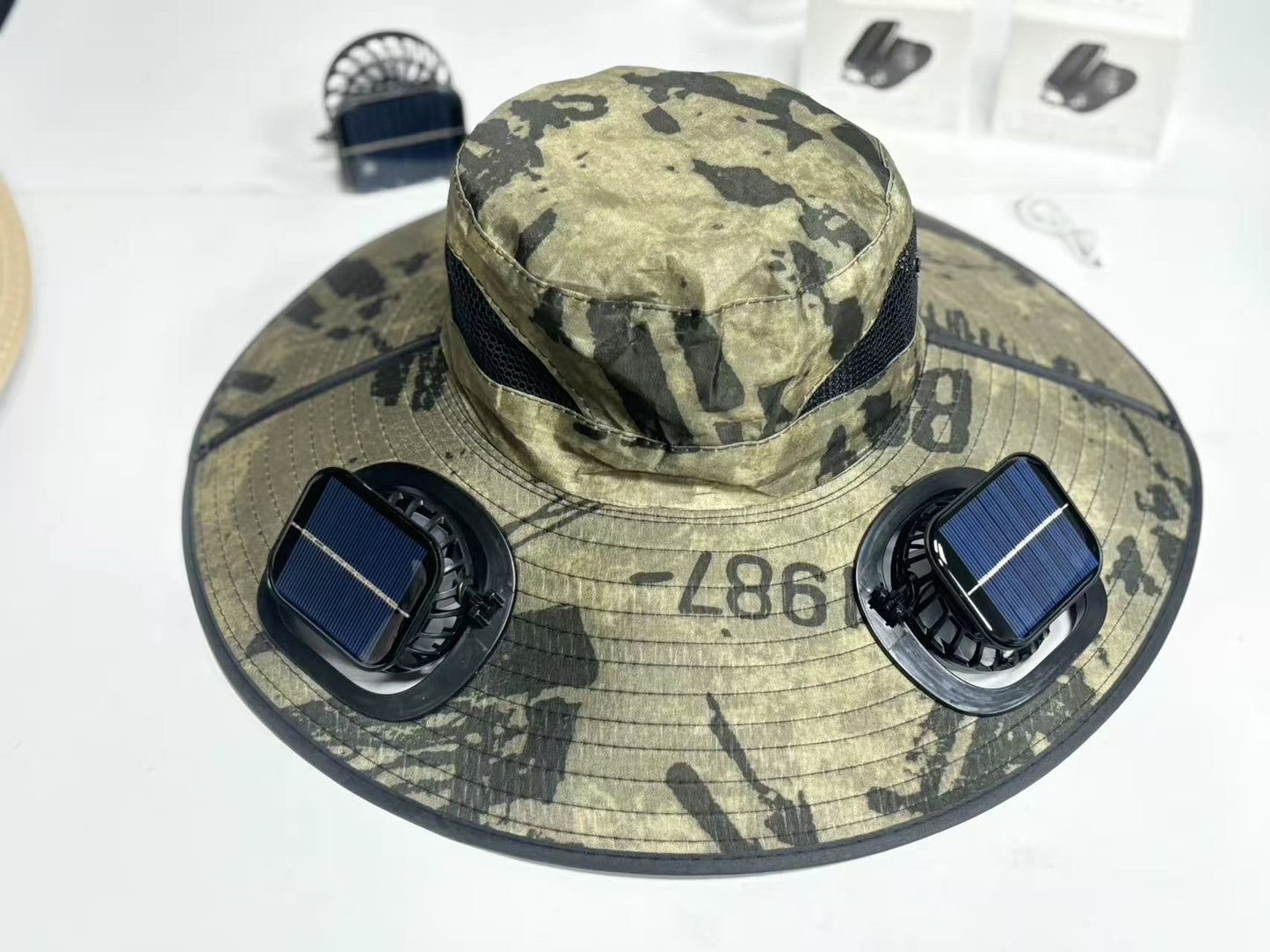 New Solar-Powered Outdoor Cooling Fan Hat